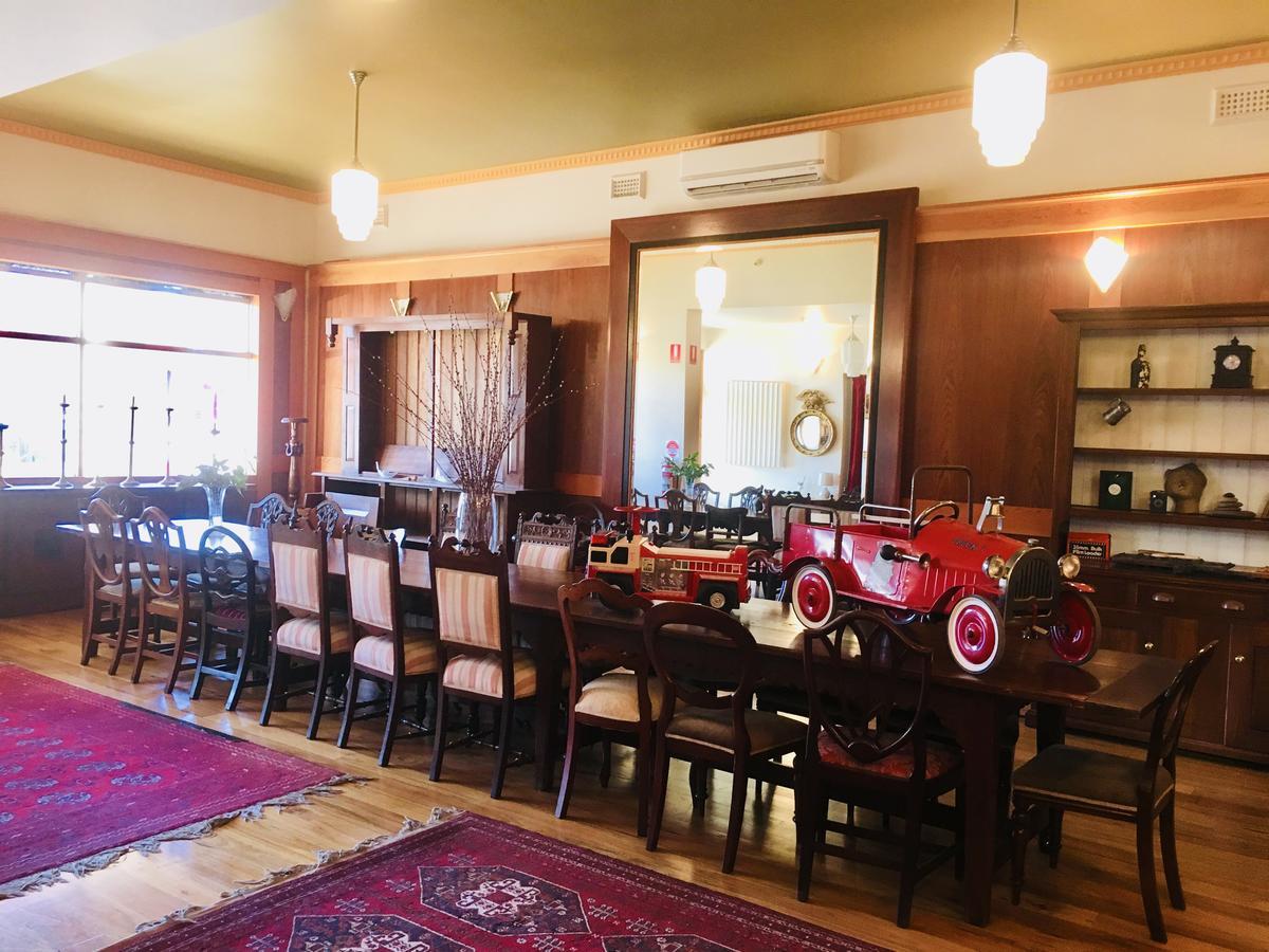 Northern Arts Hotel Касълмейн Екстериор снимка
